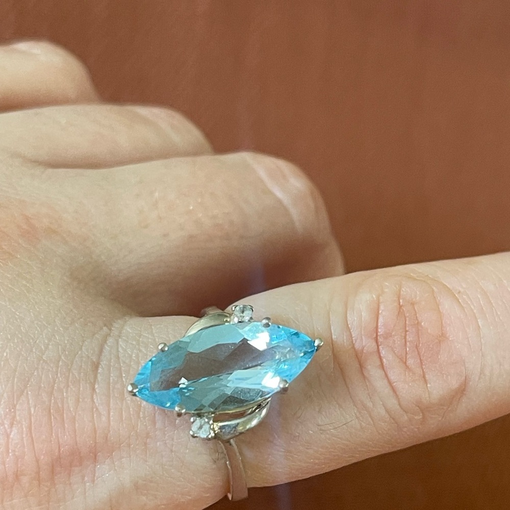 Topaz or Swiss Blue Topaz 925
Sterling Silver unique Ring  size 10 fine jewelry
